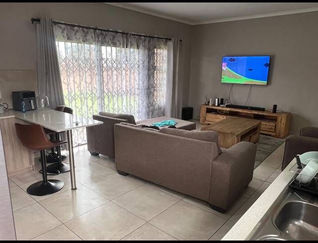 3 BEDROOM TOWNHOUSE TO LET IN WITBANK EXT 10
